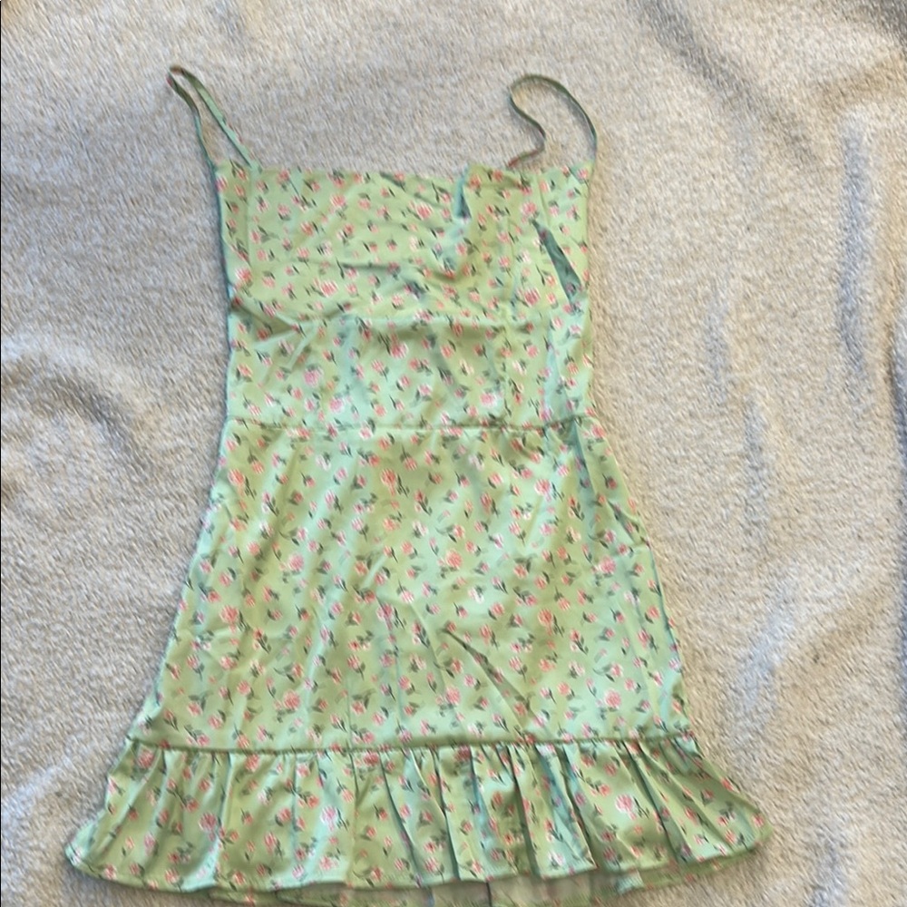 Floral Green Dress with Ruffle Hem
